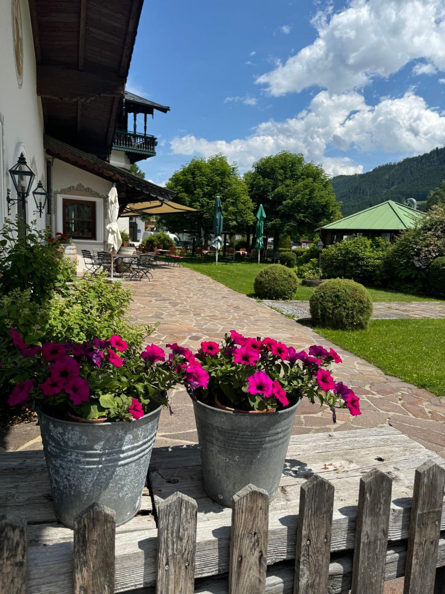 Hotel Senningerbraeu Bramberg am Wildkogel Bagian luar foto