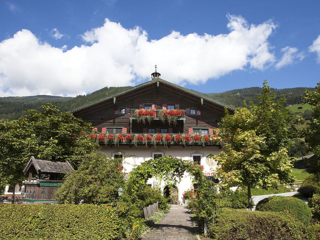 Hotel Senningerbraeu Bramberg am Wildkogel Bagian luar foto